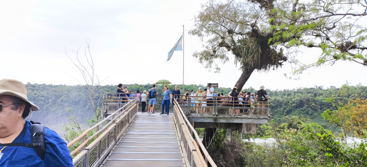 Se anticipa tiempo mayormente estable y caluroso con máxima de 34°C