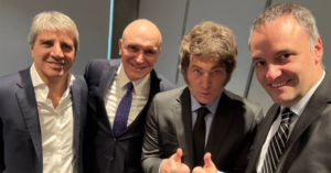 La Casa Rosada estudia adelantar las presidenciales por la crisis económica