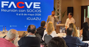Leo Lucas encabezó la presentación del destino en el encuentro de FACVE, que reúne a las principales agencias de viajes de Argentina
