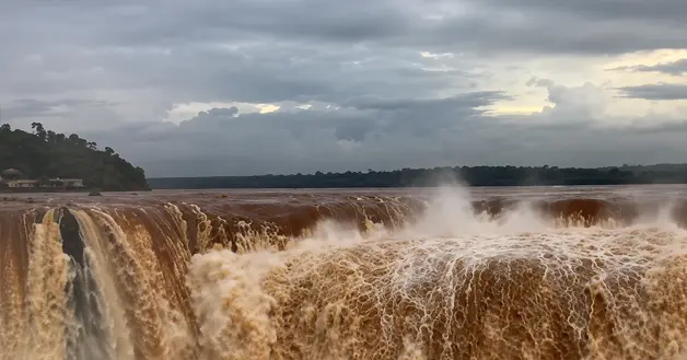 Garganta del Diablo Crecida