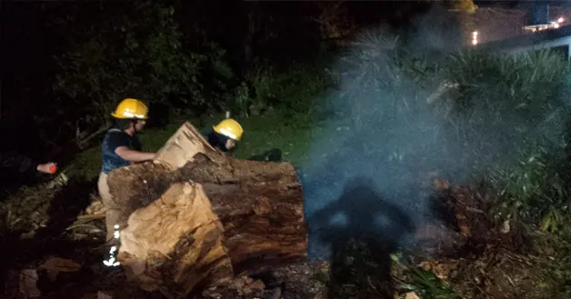 bOMBEROS