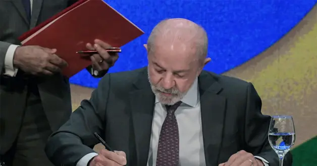 lULA